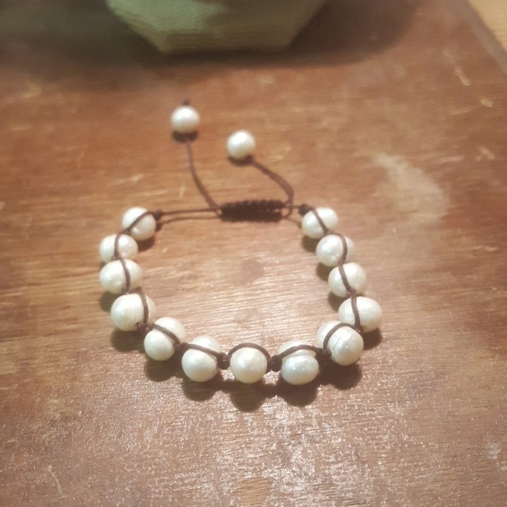 Adjustable Genuine Pearl Bracelet